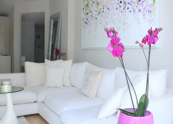 Elegant Designer Apartment By Chelsea Bridge & Battersea Power Station